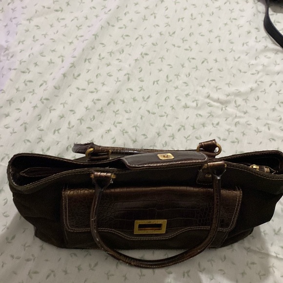 Tommy Hilfiger Handbag in a Good Condition - Picture 7 of 14